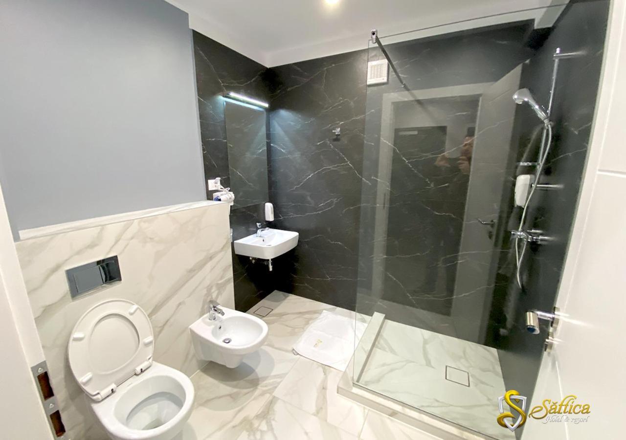 Hotel Saftica 汽车旅馆 3*