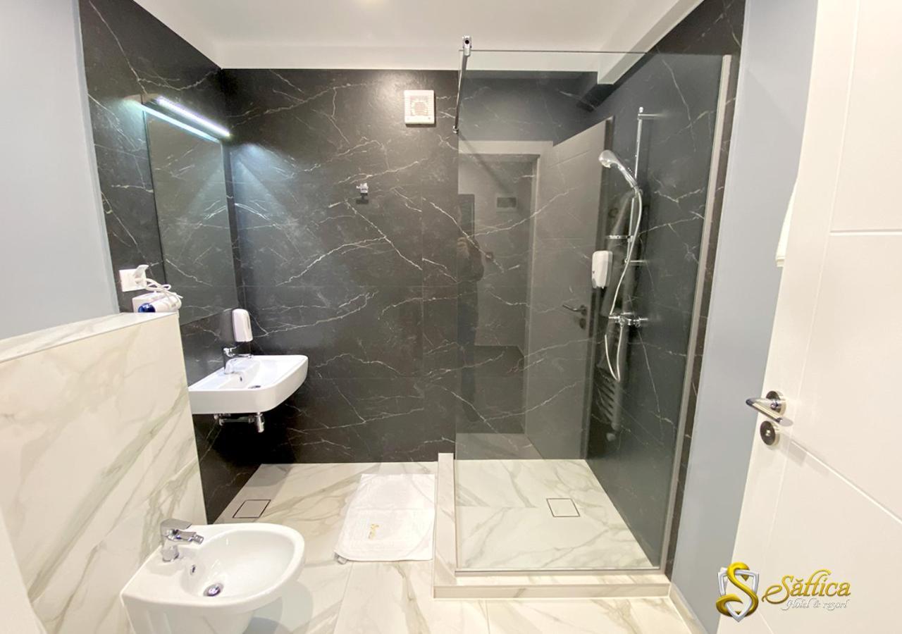 汽车旅馆 Hotel Saftica 3*
